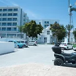 Apartment Flisvos Beach *
