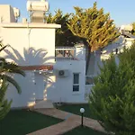 Apartment Flisvos Beach