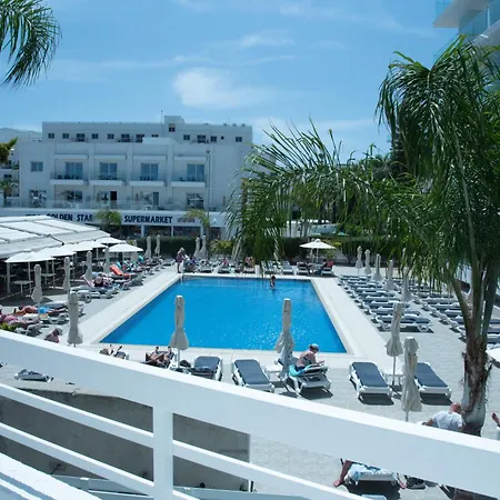 Apartament Flisvos *