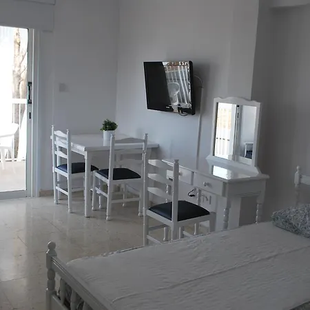 Apartment Flisvos
